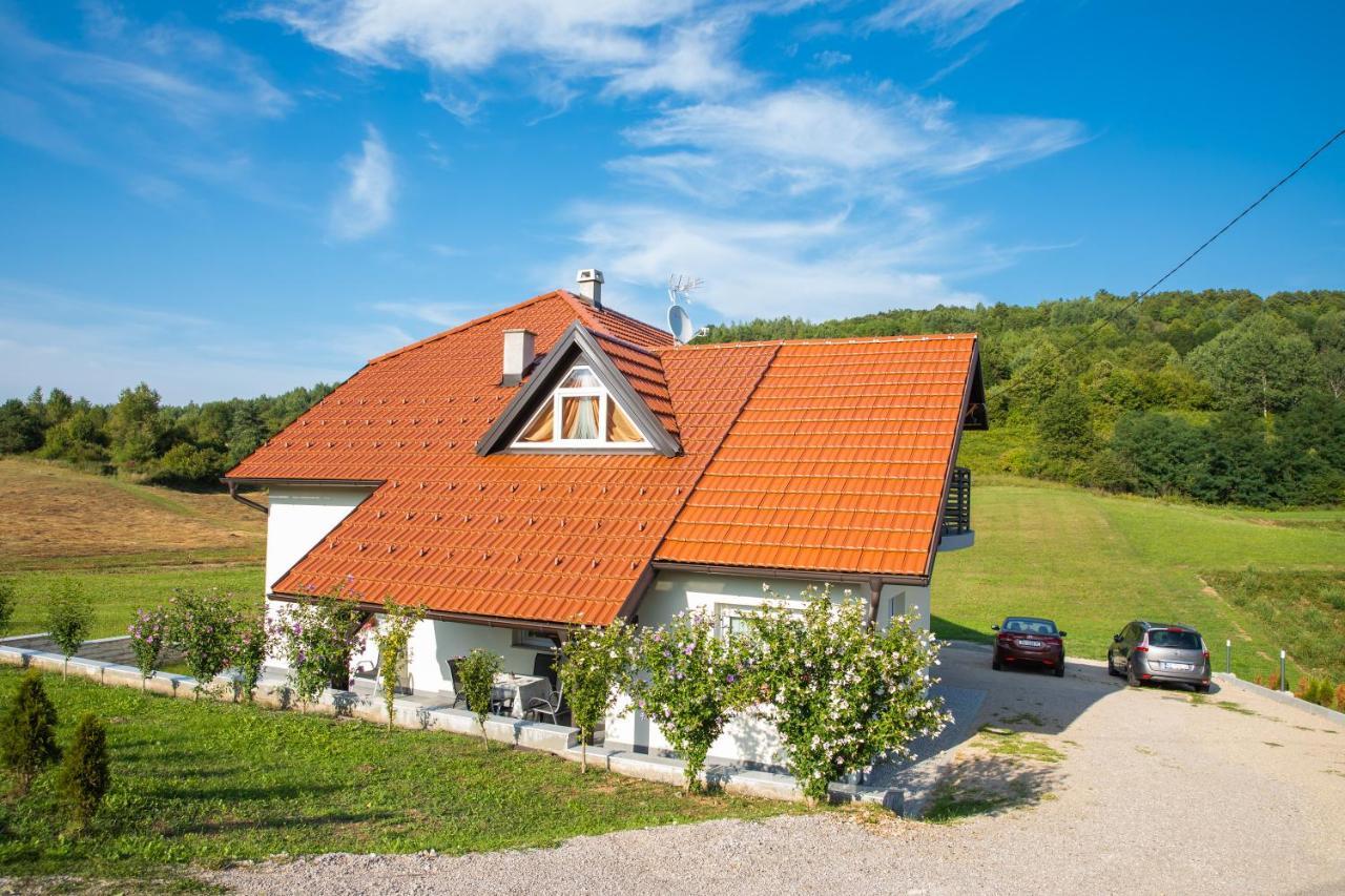 Apartmani Leptir Rakovica Kültér fotó