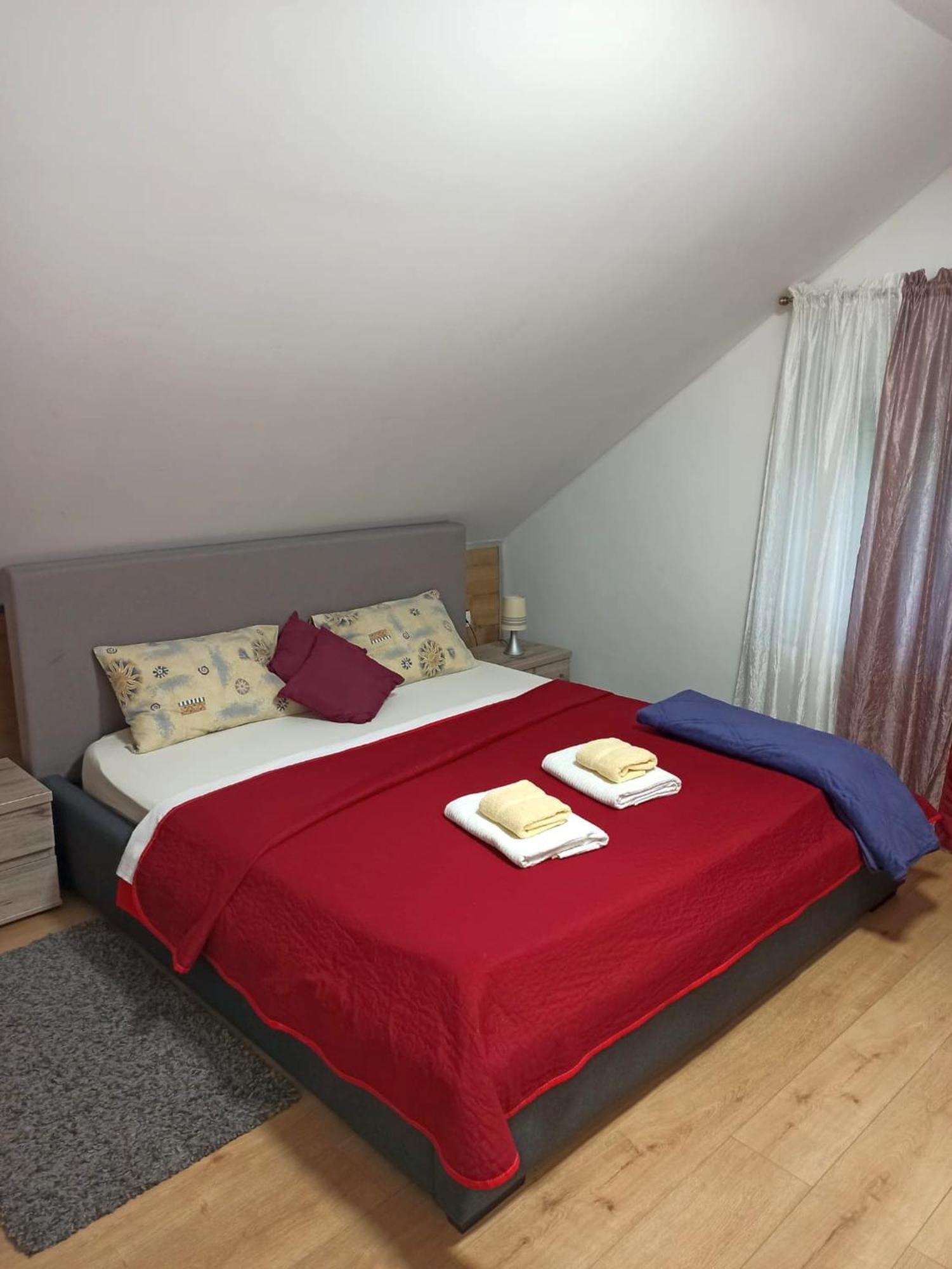Apartmani Leptir Rakovica Kültér fotó